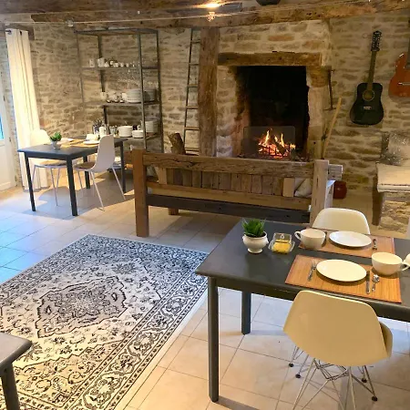 D'hotes Pech Blanc Oda ve Kahvaltı Calvignac