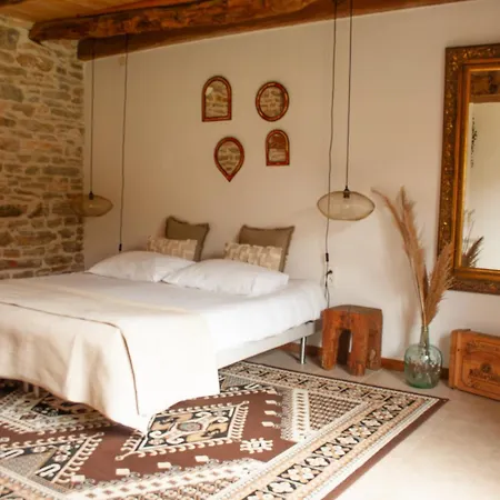D'hotes Pech Blanc Bed & Breakfast